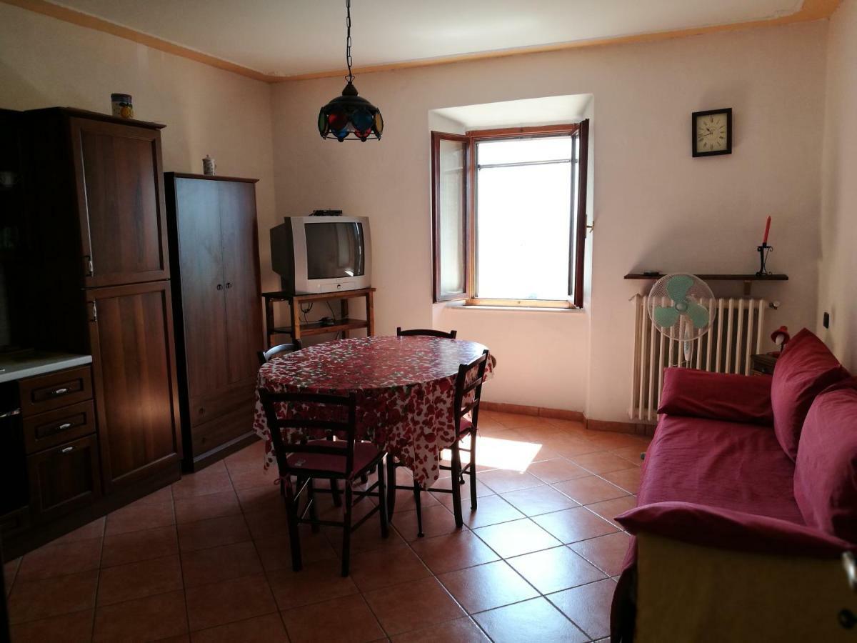 Appartement I Castagnini à Montecatini Val di Cecina Extérieur photo