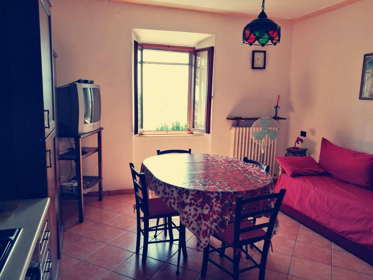 Appartement I Castagnini à Montecatini Val di Cecina Extérieur photo
