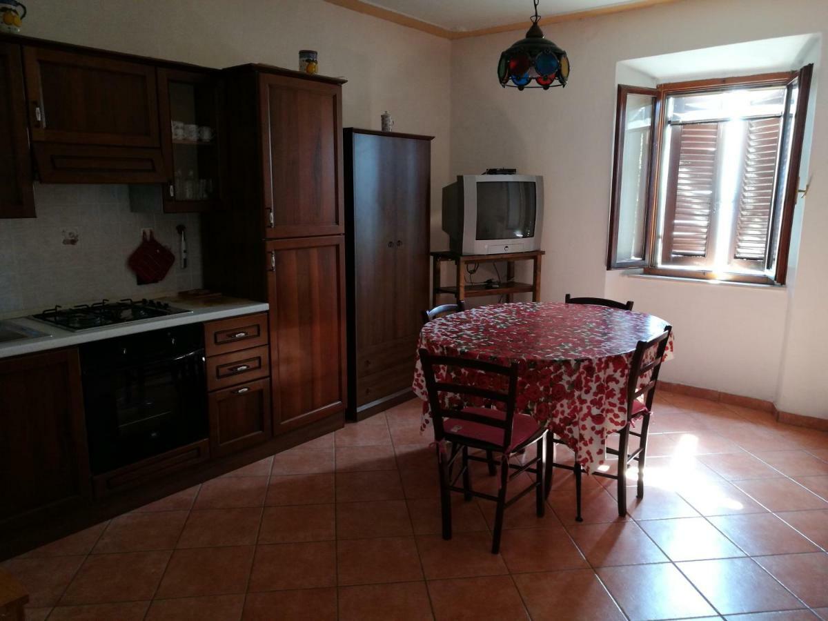 Appartement I Castagnini à Montecatini Val di Cecina Extérieur photo